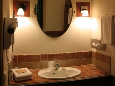 Sous Les Figuiers - Piscine, Parking, Centre Hotel