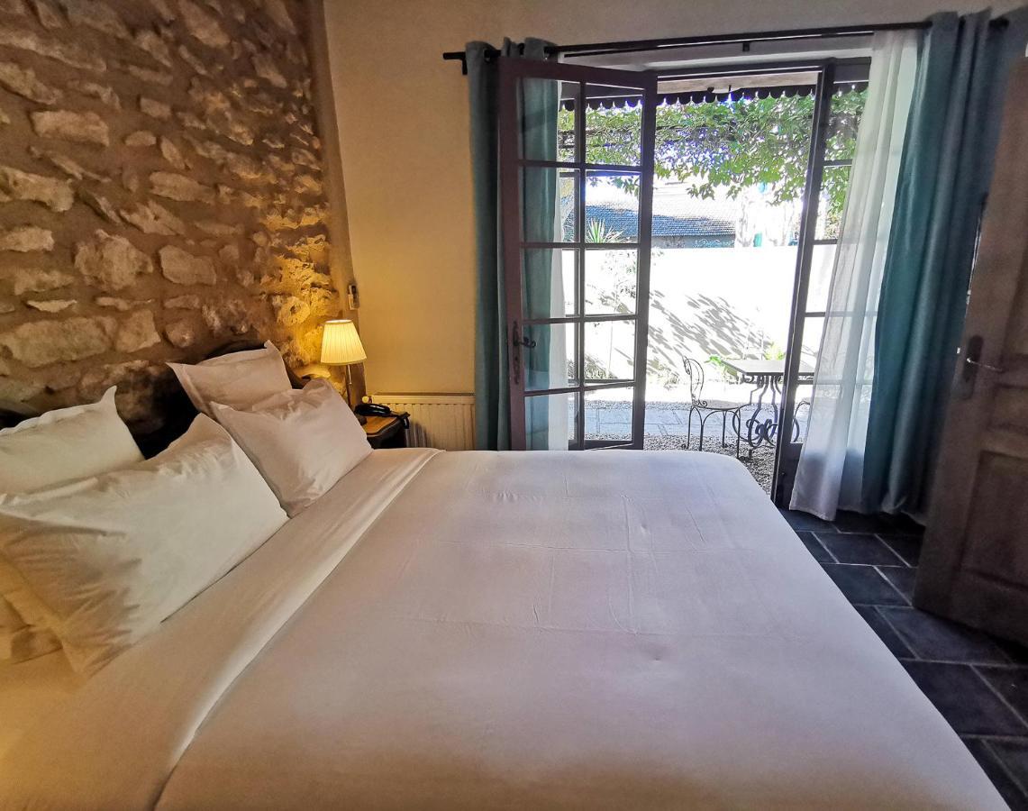 Sous Les Figuiers - Piscine, Parking, Centre Hotel 3*